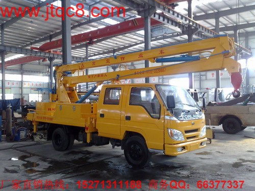 由于房地產(chǎn)、基建等固定資產(chǎn)投資十分低迷,2015年升降車遭遇滑鐵盧式大幅下滑,公路車銷售占比大幅提升。