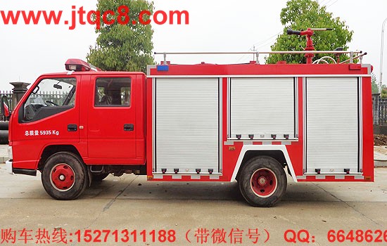 水罐消防車業(yè)內(nèi)呼吁緩下腳步來思考.jpg